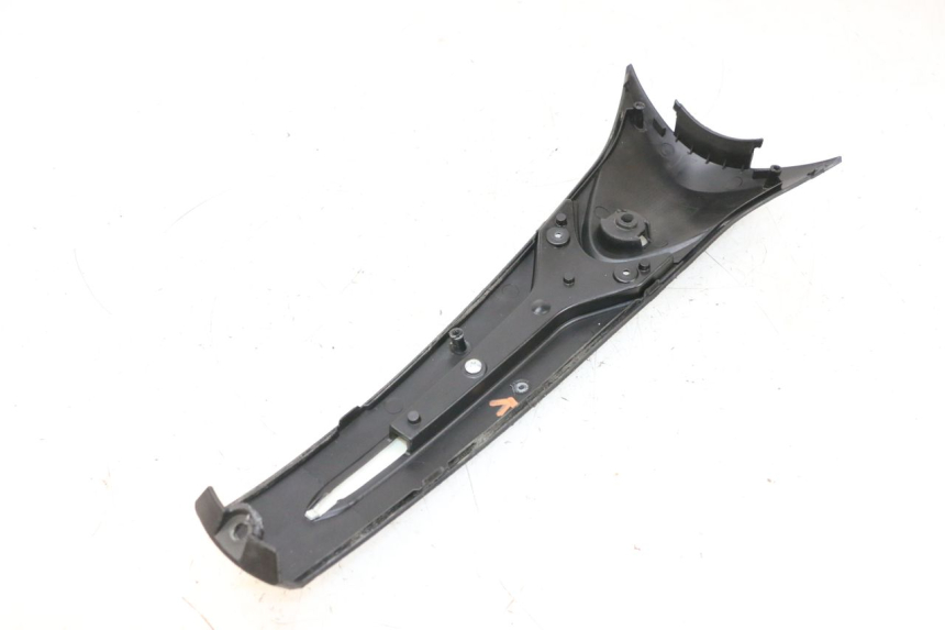 photo de JONCTION CARENAGE AVANT JM MOTORS SANTANA 50 (2014 - 2023) - Zoom état d’usage