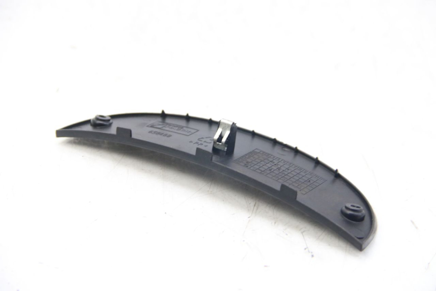 photo de JONCTION CARENAGE AVANT SUP PIAGGIO BEVERLY 125 (2010 - 2015)