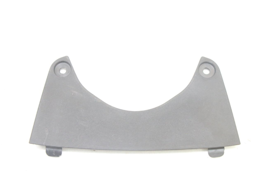 photo de JONCTION CARENAGE AVANT SUP PIAGGIO MP3 500 (2014 - 2016)