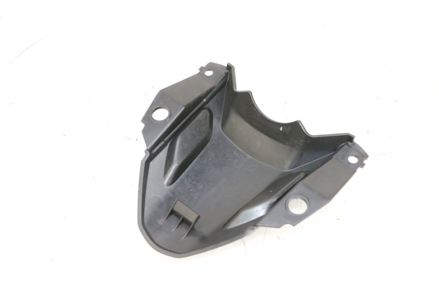 photo de JONCTION CARENAGE AVANT SUP YAMAHA MT-07 MT07 ABS 700 (2018 - 2020) - Détail de la pièce