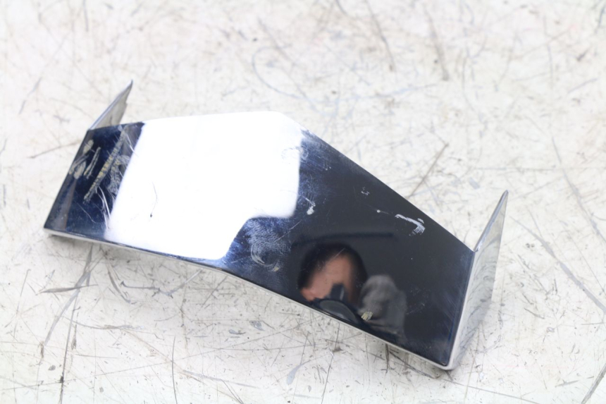 photo de JONCTION CARENAGE AVANT SUP PEUGEOT VIVACITY 125 (2010 - 2017)