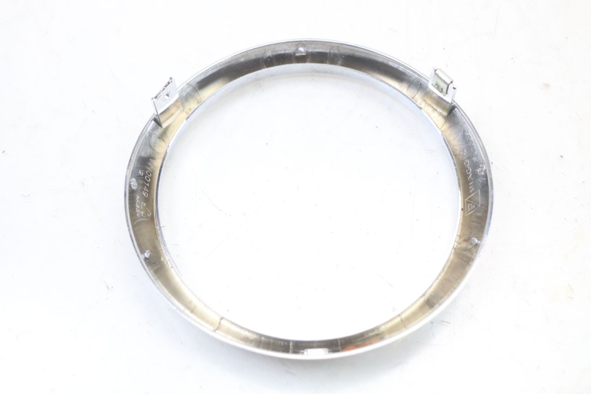 photo de JONCTION CARENAGE AVANT SUP PIAGGIO VESPA PRIMAVERA 4T 50 (2021 - 2024)
