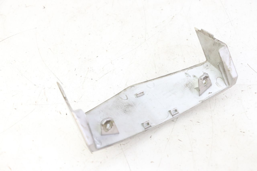 photo de JONCTION CARENAGE AVANT SUP PEUGEOT VIVACITY NEW 2T 50 (2008 - 2017)