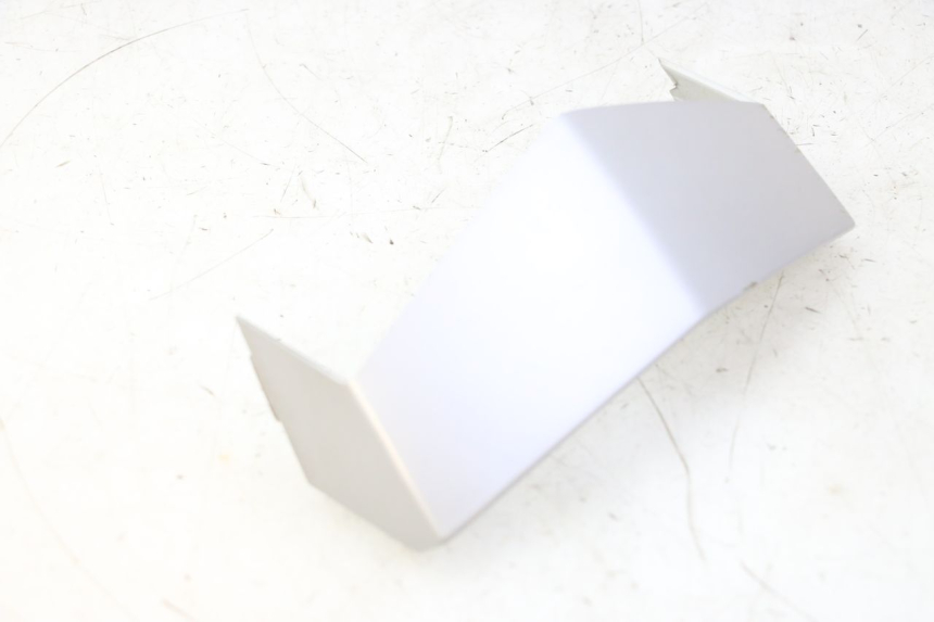 photo de JONCTION CARENAGE AVANT SUP PEUGEOT VIVACITY NEW 4T 50 (2008 - 2017)