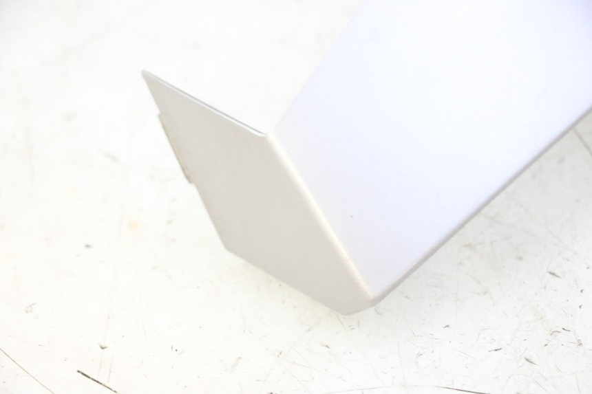 photo de JONCTION CARENAGE AVANT SUP PEUGEOT VIVACITY NEW 4T 50 (2008 - 2017)