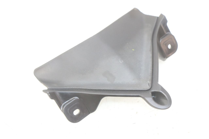 photo de JONCTION CARENAGE AVANT SUP YAMAHA X-MAX XMAX 125 (2010 - 2014)