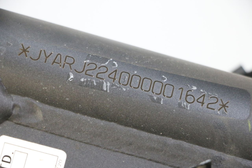 photo de JONCTION CARENAGE AVANT SUZUKI SV S 650 (2003 - 2009)