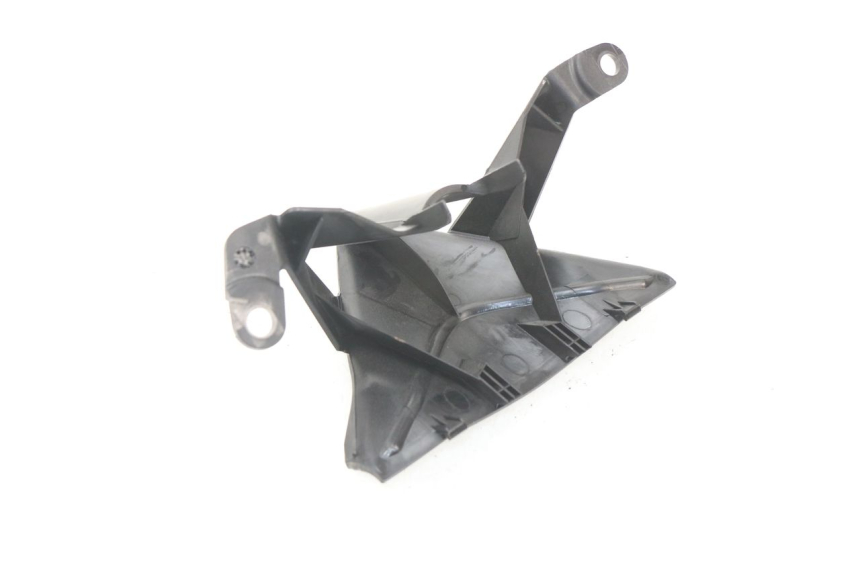 photo de JONCTION CARENAGE AVANT YAMAHA XMAX X-MAX ABS 125 (2014 - 2016) - Zoom état d’usage