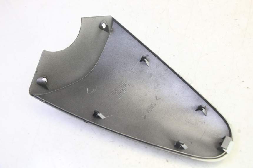 photo de JONCTION CARENAGE AVANT YAMAHA YP MAJESTY 125 (2002 - 2006) - État de surface