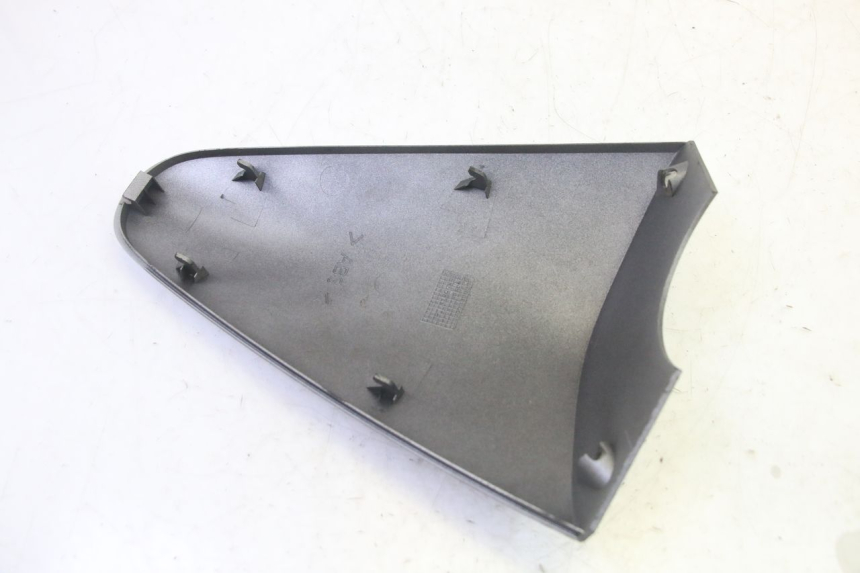 photo de JONCTION CARENAGE AVANT YAMAHA YP MAJESTY 125 (2002 - 2006) - Pièce contrôlée