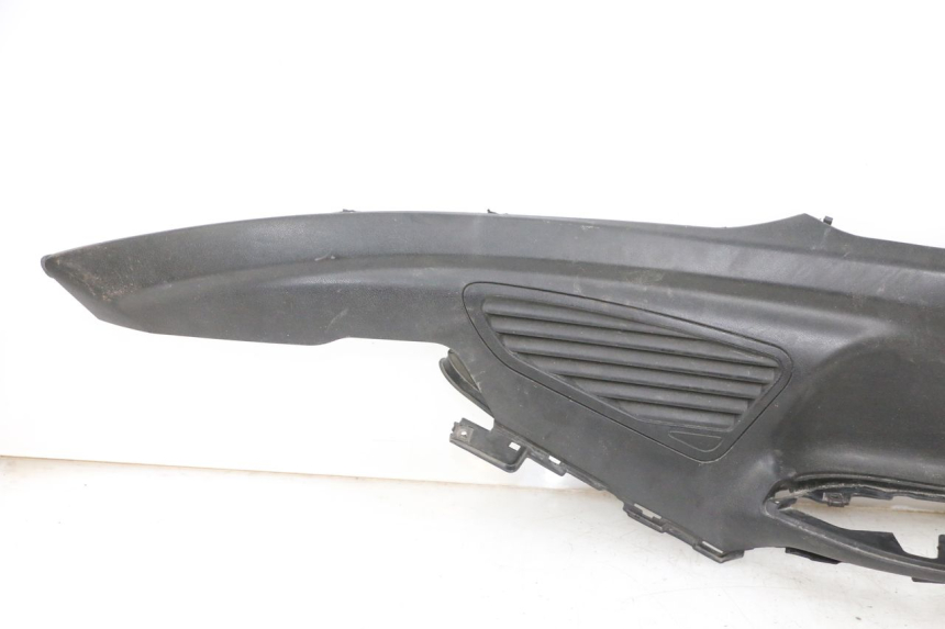 photo de JONCTION MARCHE PIED DROIT SUZUKI BURGMAN 650 (2013 - 2020)