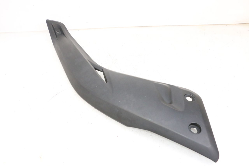 photo de JONCTION MARCHE PIED DROIT YAMAHA X-MAX XMAX 125 (2010 - 2013) - Pièce contrôlée