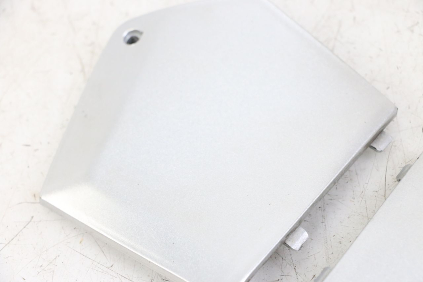 photo de JONCTION MARCHE PIED PIAGGIO MP3 LT 300 (2010 - 2016)