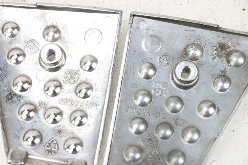 photo de JONCTION MARCHE PIED PIAGGIO X8 125 (2004 - 2007) - Zoom état d’usage