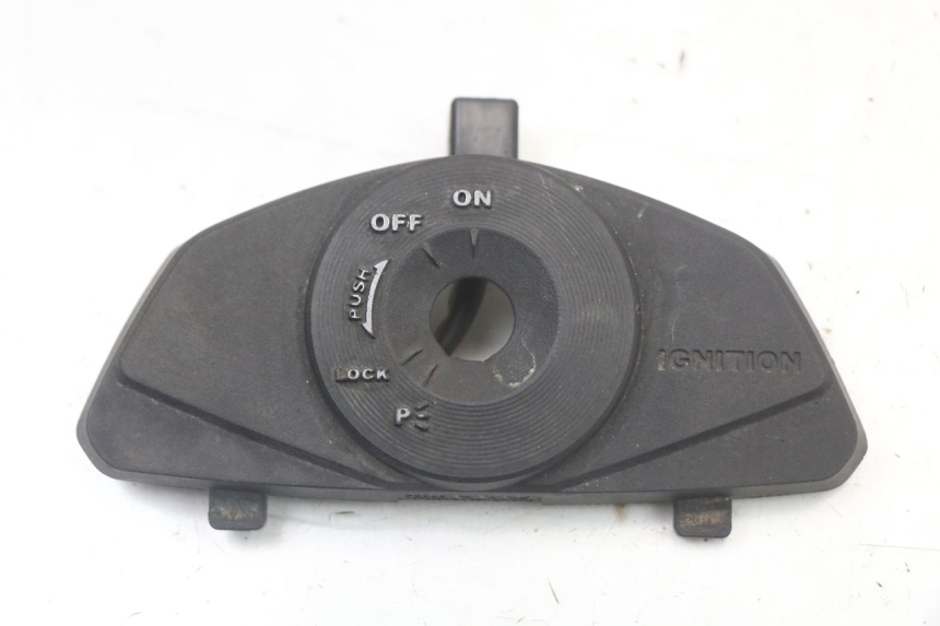 photo de KIT SERRURE CLE CDI NEIMAN SUZUKI GSR 750 (2011 - 2017)