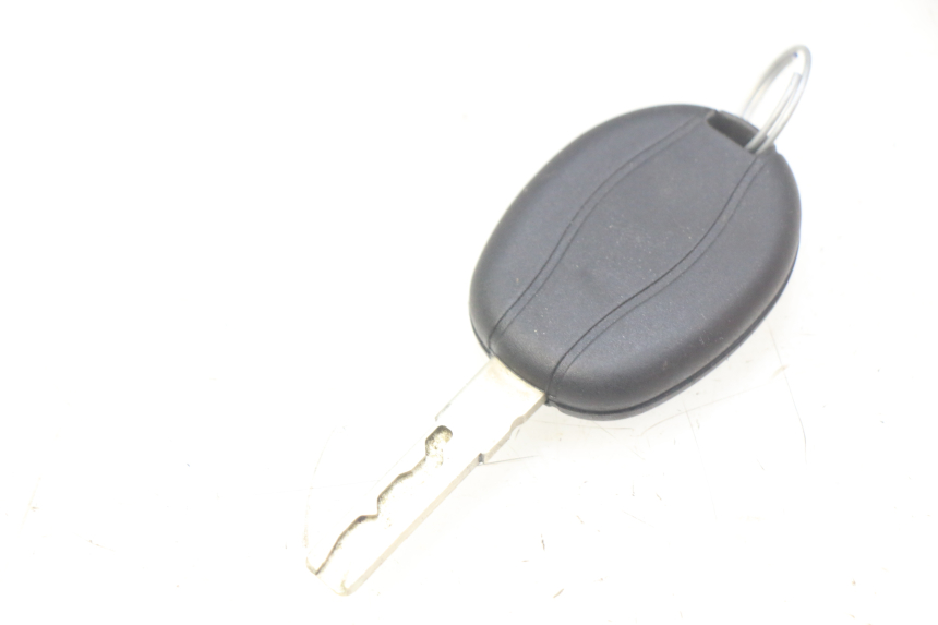 photo de KIT SERRURE CLE CDI NEIMAN PIAGGIO MP3 500 (2014 - 2016)