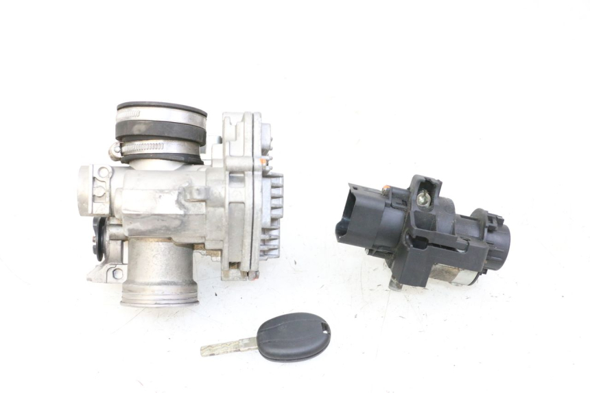 photo de KIT SERRURE CLE CDI NEIMAN PIAGGIO MP3 500 (2014 - 2016)