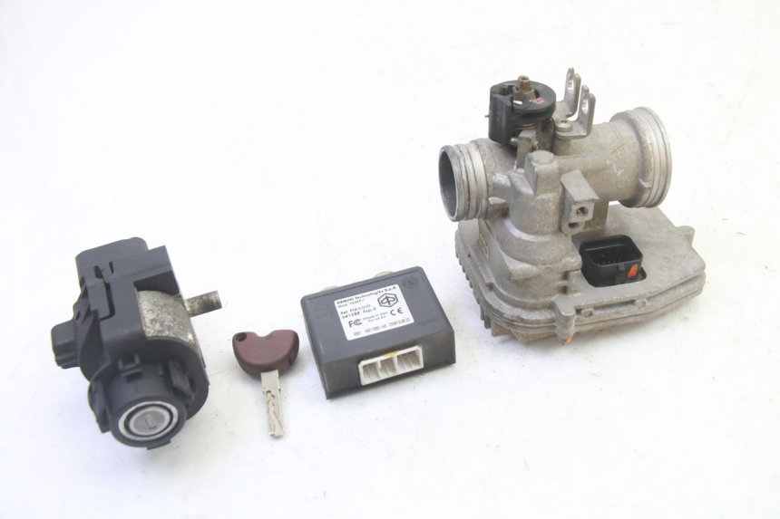 photo de KIT SERRURE CLE CDI NEIMAN PIAGGIO MP3 RL 250 (2007 - 2010)