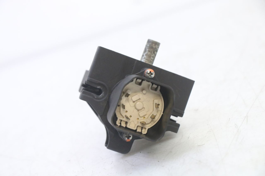 photo de KIT SERRURE CLE CDI NEIMAN PIAGGIO MP3 RL 250 (2007 - 2010)