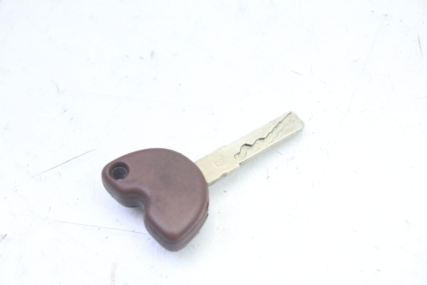 photo de KIT SERRURE CLE CDI NEIMAN PIAGGIO MP3 RL 250 (2007 - 2010)