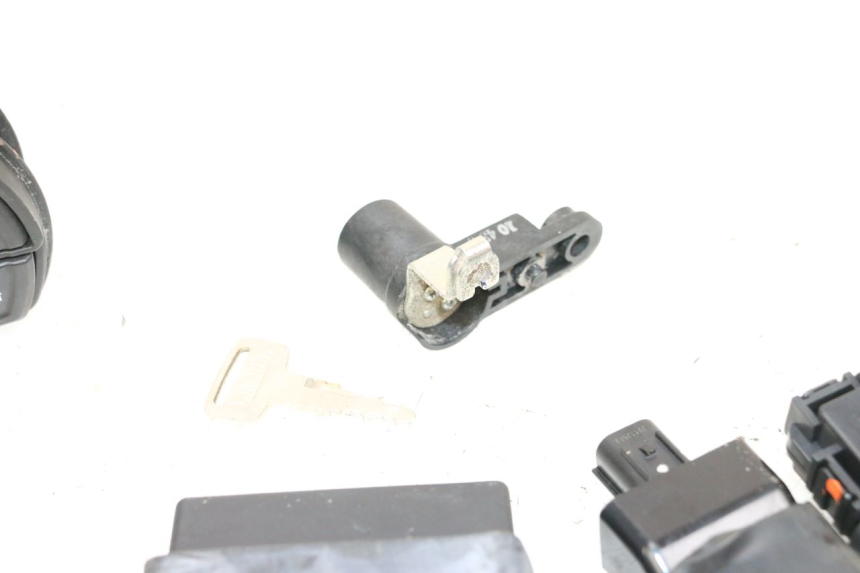 photo de KIT SERRURE CLE CDI NEIMAN YAMAHA NEO'S CORE 1 (2022 - 2026) - Pièce contrôlée