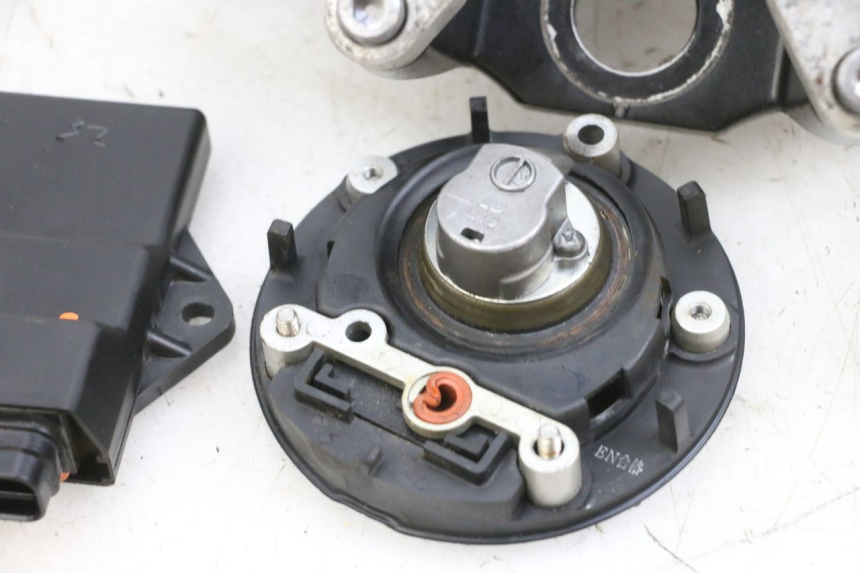 photo de KIT SERRURE CLE CDI NEIMAN YAMAHA TDM ABS 900 (2002 - 2014)