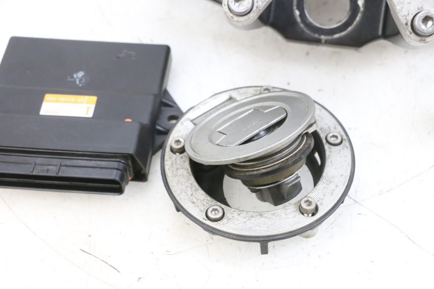 photo de KIT SERRURE CLE CDI NEIMAN YAMAHA TDM ABS 900 (2002 - 2014)