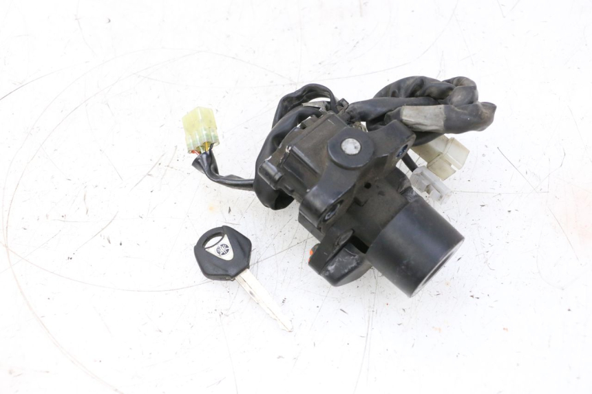 photo de KIT SERRURE CLE CDI NEIMAN YAMAHA TDM ABS 900 (2002 - 2014) - Autre angle de vue