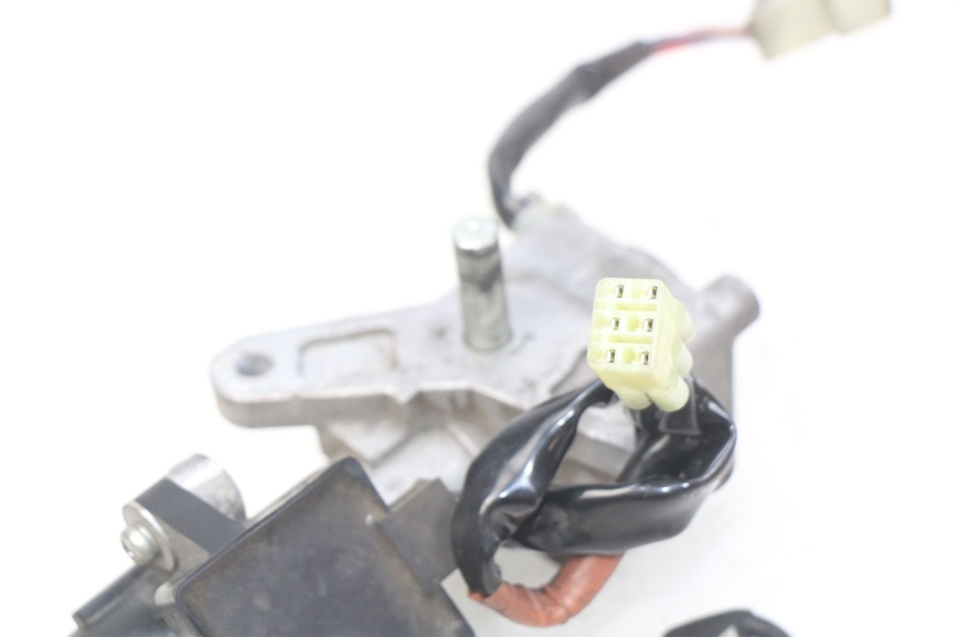 photo de KIT SERRURE CLE CDI NEIMAN YAMAHA X-MAX XMAX 125 (2010 - 2014)