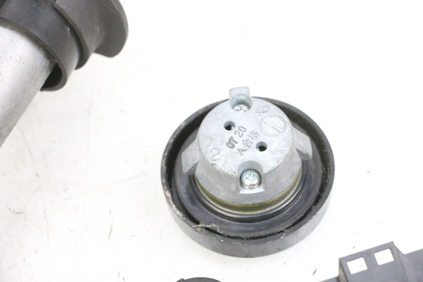 photo de KIT SERRURE CLE CDI NEIMAN YAMAHA X-MAX XMAX 125 (2010 - 2014)