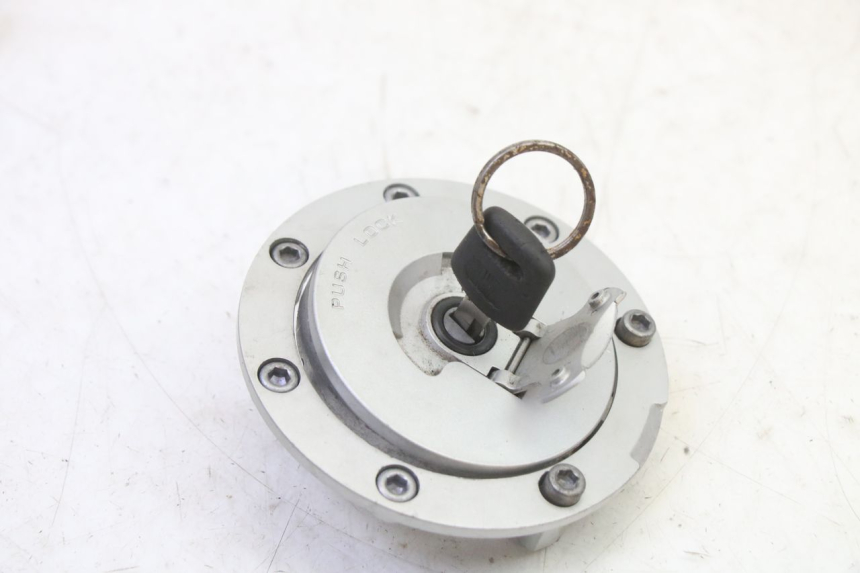 photo de KIT SERRURE CLE NEIMAN HONDA CBR RR FIREBLADE 900 (1992 - 1994)