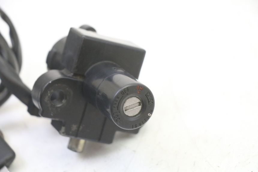 photo de KIT SERRURE CLE NEIMAN HONDA CBR RR FIREBLADE 900 (1992 - 1994)