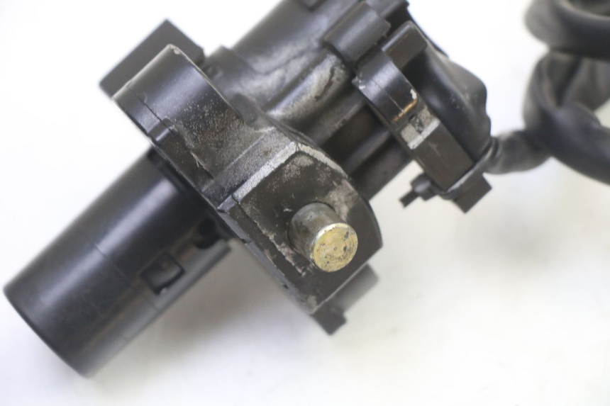 photo de KIT SERRURE CLE NEIMAN HONDA CBR RR FIREBLADE 900 (1992 - 1994)