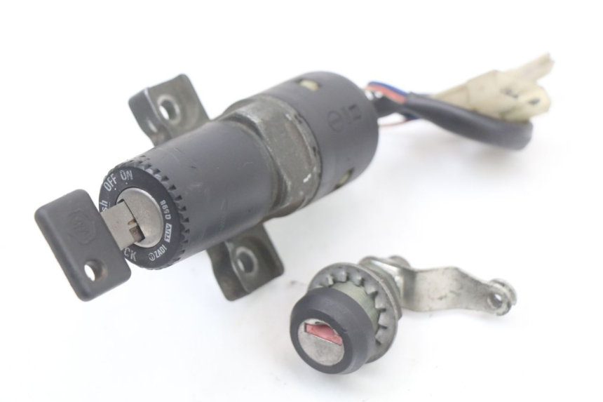 photo de KIT SERRURE CLE NEIMAN APRILIA CLASSIC 125 (1995 - 2001)