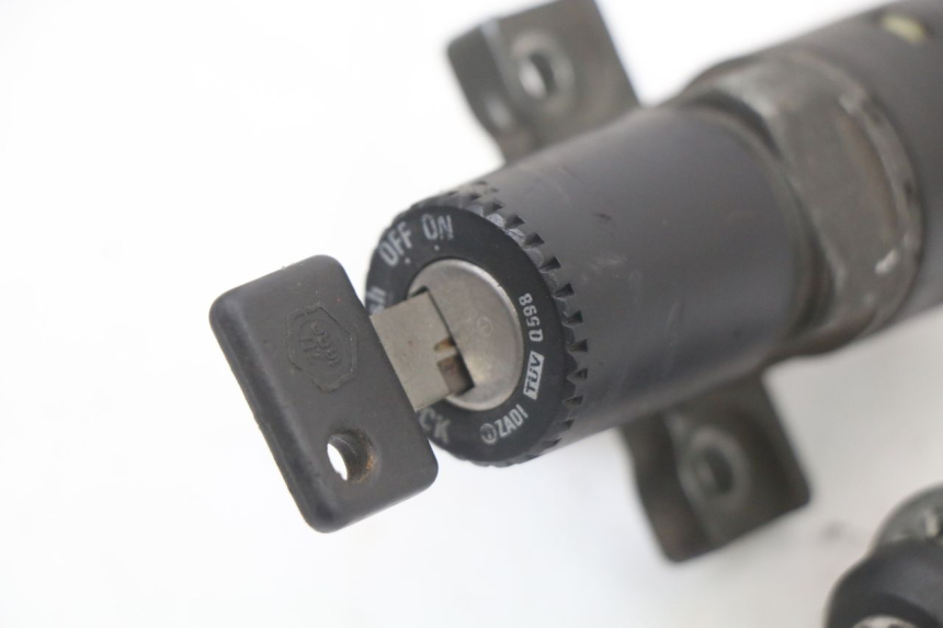 photo de KIT SERRURE CLE NEIMAN APRILIA CLASSIC 125 (1995 - 2001)