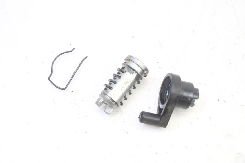 photo de KIT SERRURE CLE NEIMAN PIAGGIO LIBERTY 4T 50 (2009 - 2015)