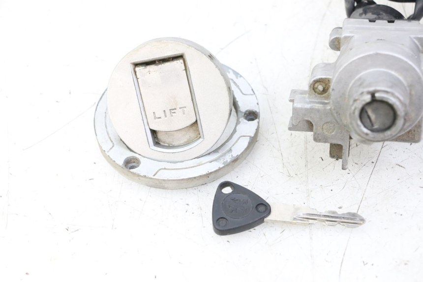photo de KIT SERRURE CLE NEIMAN PEUGEOT SPEEDFIGHT 3 LC 2T 50 (2009 - 2015)