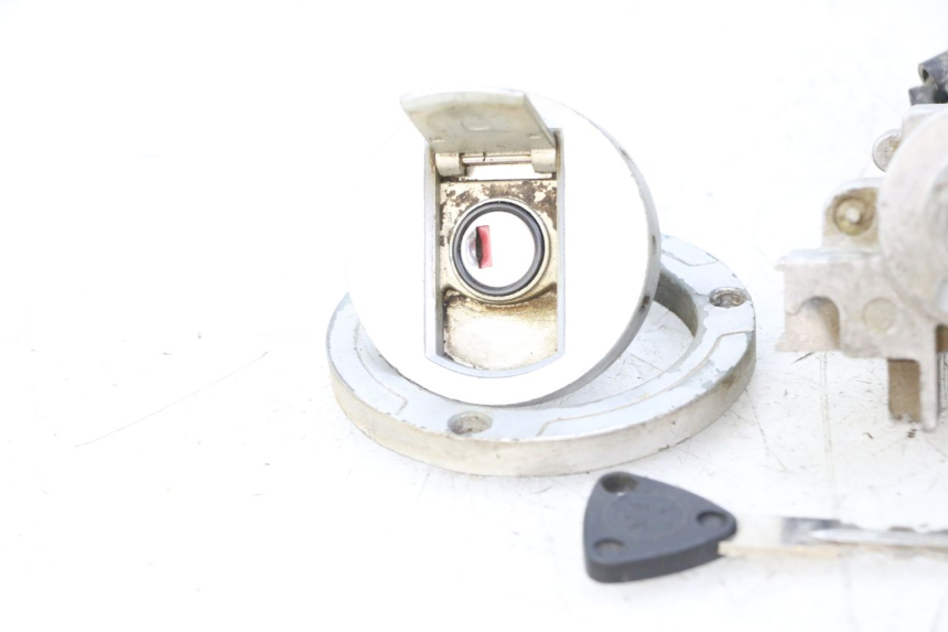 photo de KIT SERRURE CLE NEIMAN PEUGEOT SPEEDFIGHT 3 LC 2T 50 (2009 - 2015)