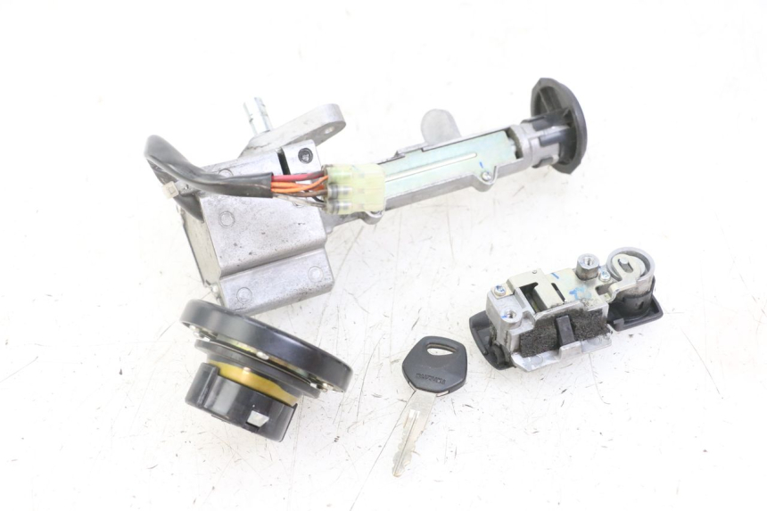 photo de KIT SERRURE CLE NEIMAN SUZUKI BURGMAN 125 (2018 - 2021)