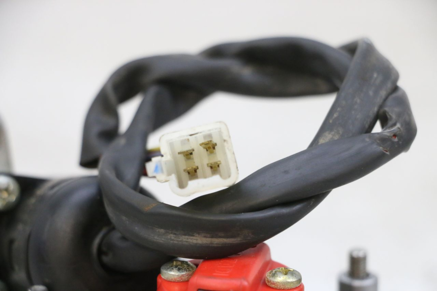 photo de KIT SERRURE CLE NEIMAN YAMAHA TZR 50 (2008 - 2016) - Zoom état d’usage