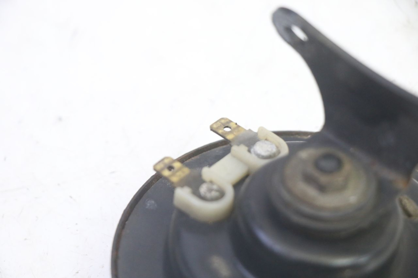 photo de KLAXON KAWASAKI GPX R WARBIRD 600 (1988 - 1993) - Autre angle de vue