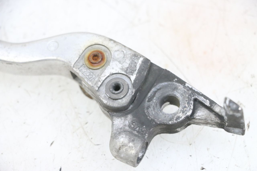 photo de LEVIER FREIN DROIT YAMAHA TDM ABS 900 (2002 - 2014) - Zoom état d’usage