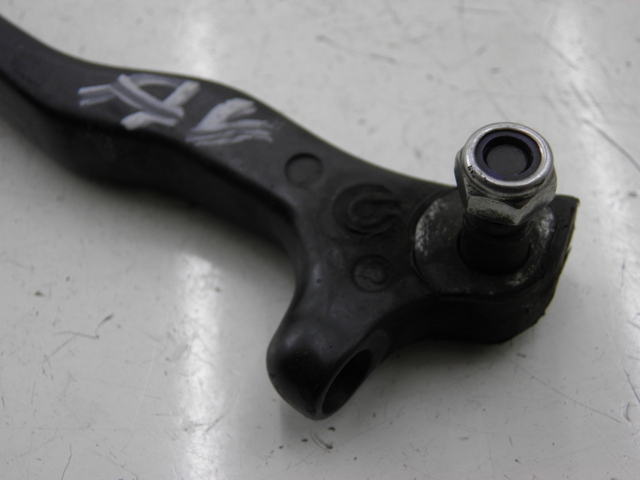 photo de LEVIER FREIN DROIT YAMAHA YP MAJESTY 125 (1998 - 2001)