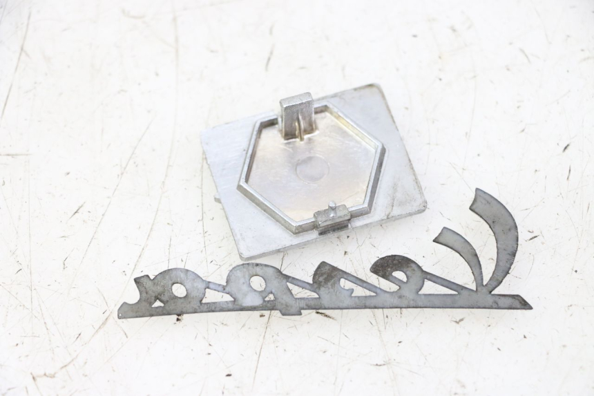 photo de LOGO MARQUE PIAGGIO LXV 4T 50 (2009 - 2013)