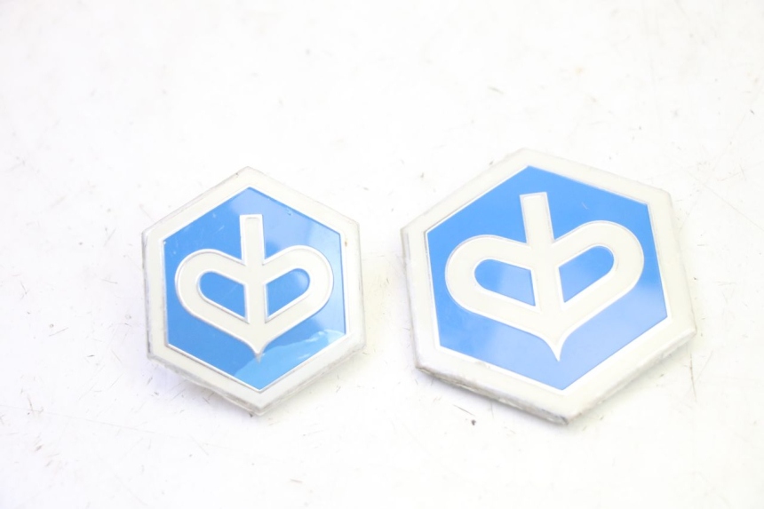 photo de LOGO MARQUE PIAGGIO MP3 RL 250 (2007 - 2010) - Détail de la pièce