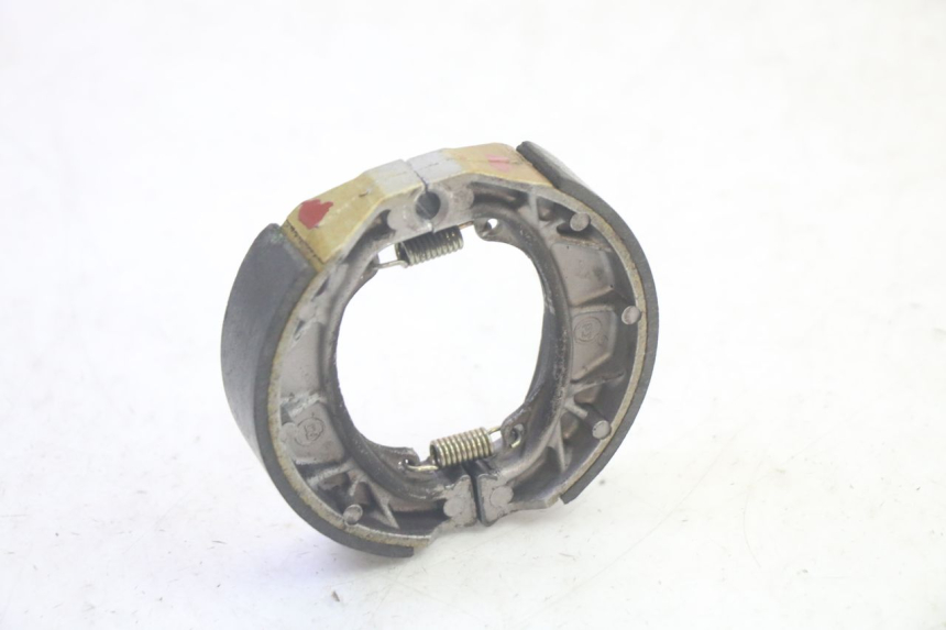 photo de MACHOIRE FREIN PEUGEOT KISBEE 4T 50 (2018 - 2022) - Zoom état d’usage