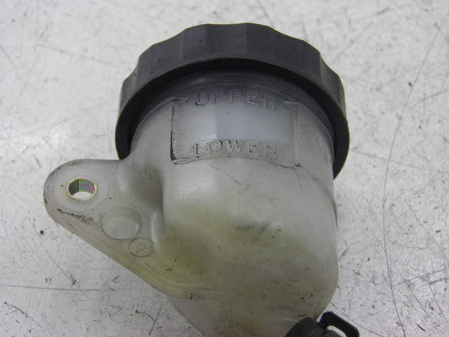 photo de MAITRE CYLINDRE ARRIERE HONDA NTV DEAUVILLE 650 (2001 - 2006)