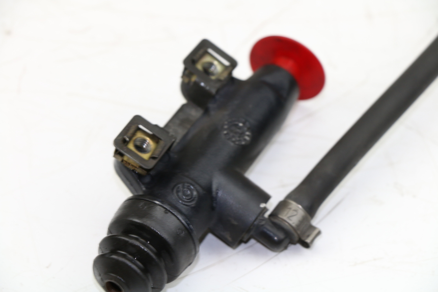 photo de MAITRE CYLINDRE ARRIERE BMW R RT 850 (1999 - 2007)