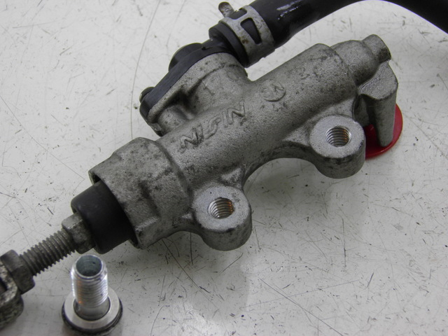 photo de MAITRE CYLINDRE ARRIERE SUZUKI GSX F GSXF 650 (2007 - 2015)