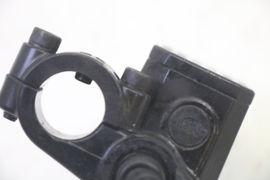 photo de MAITRE CYLINDRE AVANT ADIVA AD3 300 (2014 - 2020)